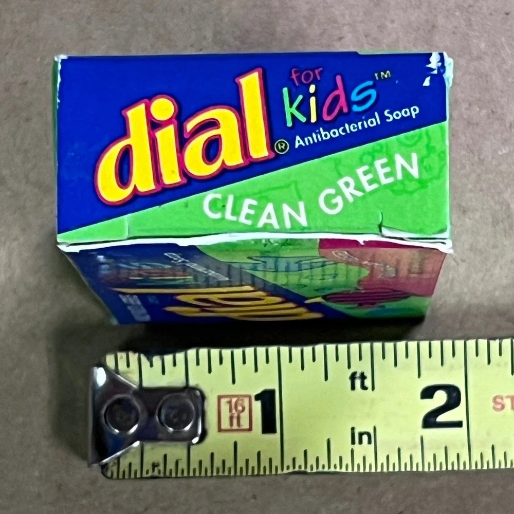 Vintage‎ Dial for Kids Wild Fruits Berries Antibacterial Soap 1.25 oz Prop Mini